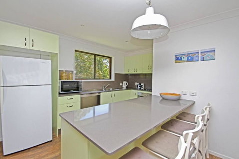 Red Door Beach House - Great Ocean Road Tourism 1
