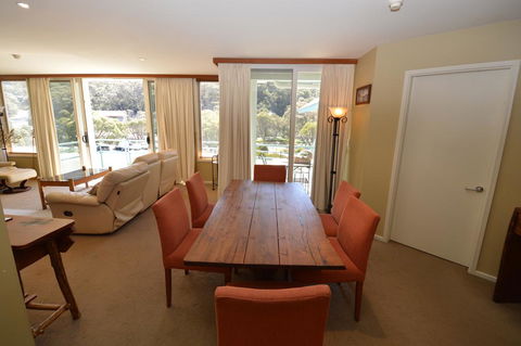 Aspect 2 - Great Ocean Road Tourism 2