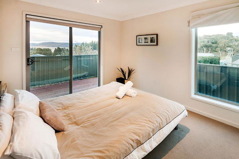 Aspect 2/8a Poly Cow Lane - Great Ocean Road Tourism 1