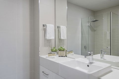 Astra Apartments Newcastle (Merewether) - Great Ocean Road Tourism 0