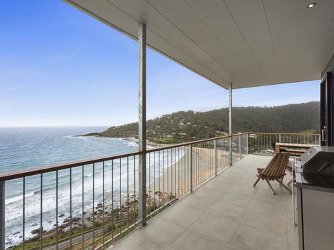 At Wye Eyrie With Arguably The Best Views In Town - Great Ocean Road Tourism 0