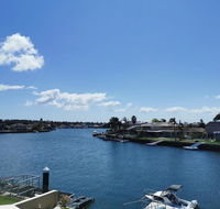 Attached Self Service Waterfront Whole Villa - Sydney - Great Ocean Road Tourism