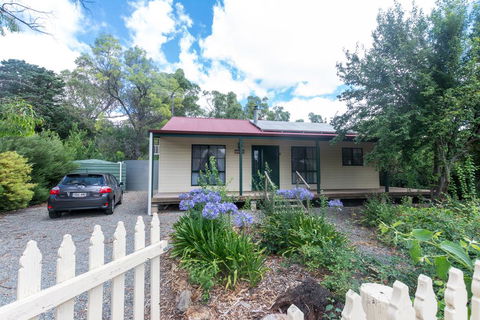 Auburn Hideaway Clare Valley - Great Ocean Road Tourism 0