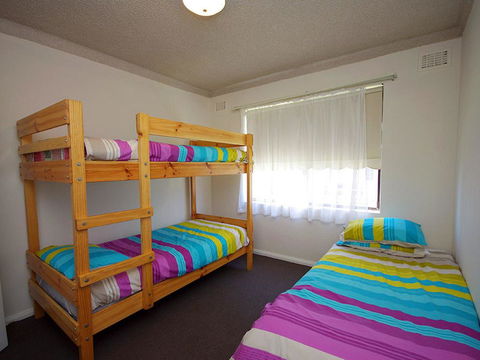 Avilla Court 1 - Great Ocean Road Tourism 2