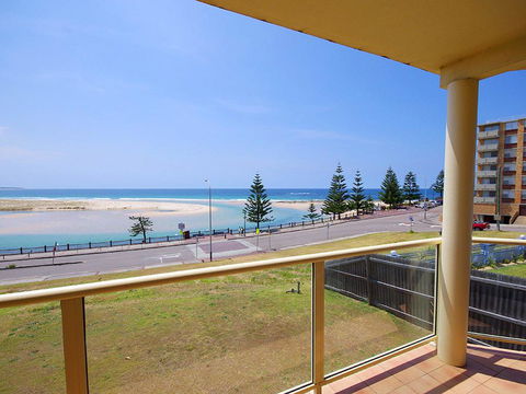 Avilla Court 1 - Great Ocean Road Tourism 0