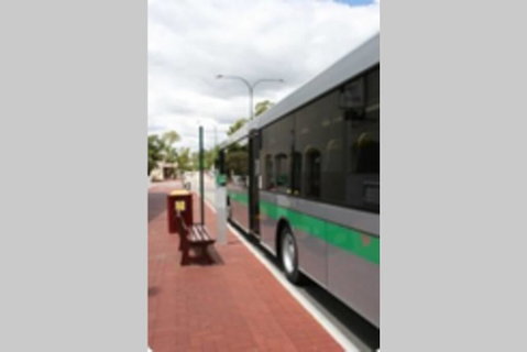 B8 Cafes, Resturants, UWA Close To SCGH - Great Ocean Road Tourism 1
