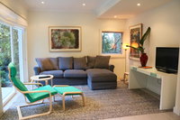 Balmoral Retreat a Garden Haven 2 Min to Beach