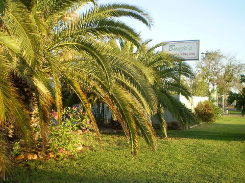 Banjos Overnight And Holiday Units - Great Ocean Road Tourism 0
