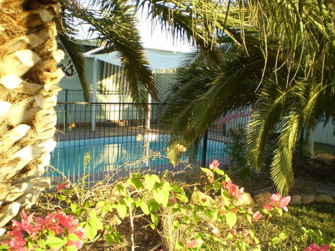 Banjos Overnight And Holiday Units - Great Ocean Road Tourism 3
