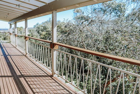 Banksia Beach House - Great Ocean Road Tourism 0