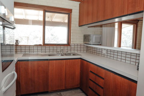 Banksia Beach House - Great Ocean Road Tourism 2