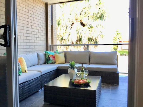 Batemans Bay Apartment - Great Ocean Road Tourism 1