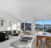 BAY VUE - top floor apartment amazing views - Great Ocean Road Tourism