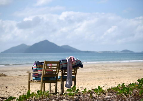 Beach Daze - Great Ocean Road Tourism 0