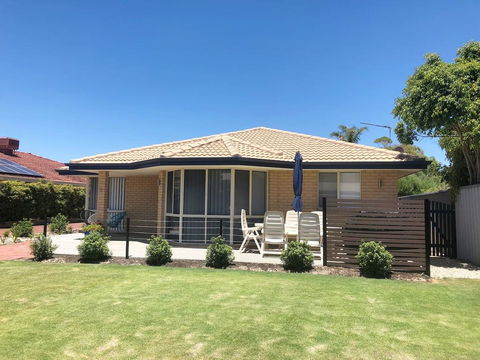 Beach House By The Bay - Great Ocean Road Tourism 2