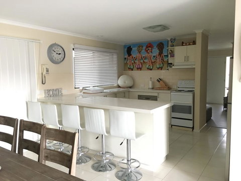 Beach House Getaway 2 - Great Ocean Road Tourism 3