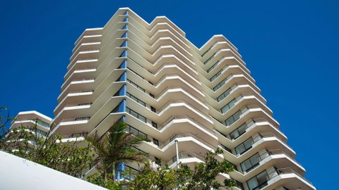 Beach House Seaside Resort - Great Ocean Road Tourism 0