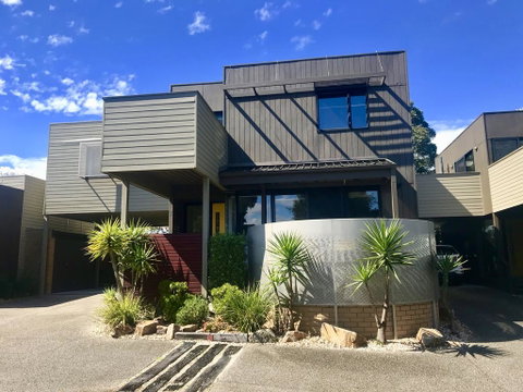 Beach Retreat Townhouse - Great Ocean Road Tourism 0