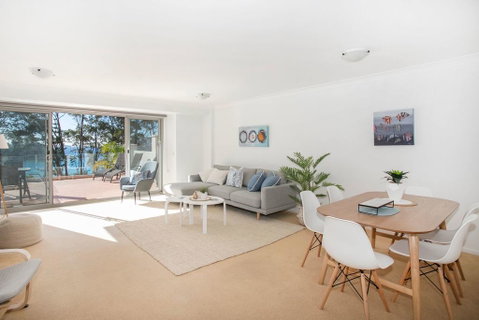 Beach Side Holiday Apartment - Great Ocean Road Tourism 1