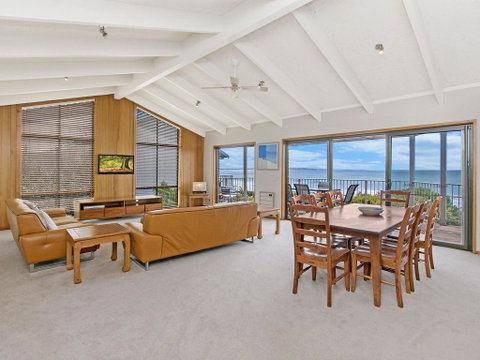 Beachfront - Great Ocean Road Tourism 1