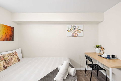 Relaxed Private Double Room In Carramar - Close To Station - Shared Bathroom - Great Ocean Road Tourism 1