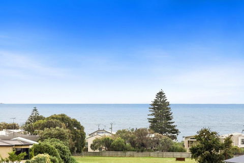 Red Salt - Great Ocean Road Tourism 3