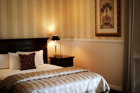 Redearth Boutique Hotel - Great Ocean Road Tourism 0