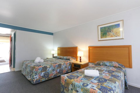 Reef Resort Motel - Great Ocean Road Tourism 3