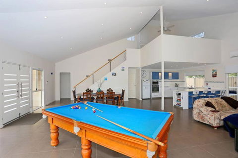 Relax At Falcon By The Bay - Great Ocean Road Tourism 0