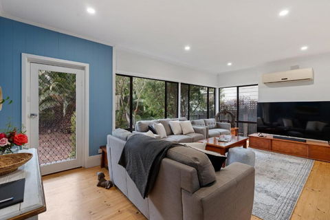Relaxed Family Beach House - No Linen Included - Great Ocean Road Tourism 2