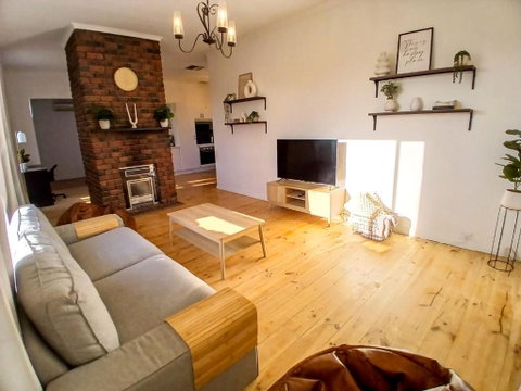 Renovated 3BD With Pool And Spa Bath - Great Ocean Road Tourism 2