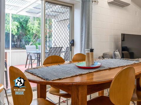 Renovated 3BR One Street To Beach - Great Ocean Road Tourism 2