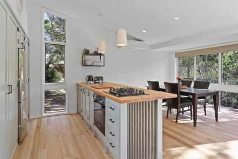 River Rest Merrijig Near Base Of Mount Buller - Great Ocean Road Tourism 1