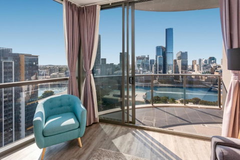 River-View Unit With Rooftop Pool Near Museums - Great Ocean Road Tourism 2
