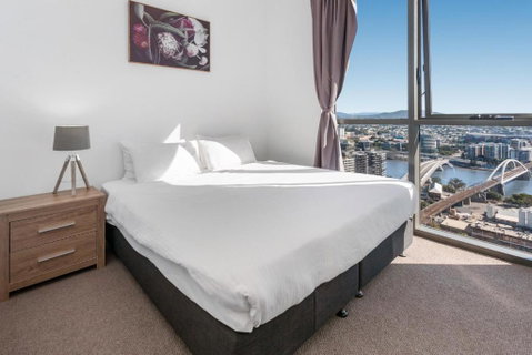 River-View Unit With Rooftop Pool Near Museums - Great Ocean Road Tourism 3