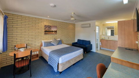 Riverland Motor Inn - Great Ocean Road Tourism 2