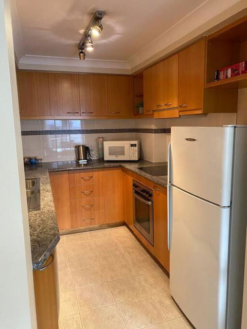 RIVERSIDE CITY VIEW PARKING NETFLIX WIFI WINE FREE - Great Ocean Road Tourism 2