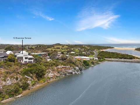 Riverview - Great Ocean Road Tourism 1