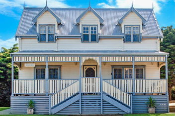 Sails - Elegant, Spacious Beach Villa with Great Ocean Road Tourism