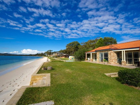 Salamander Beach Front - Great Ocean Road Tourism 0