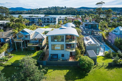 Rolling Waves 3 - Beach Access & Pet Friendly! - Great Ocean Road Tourism 1