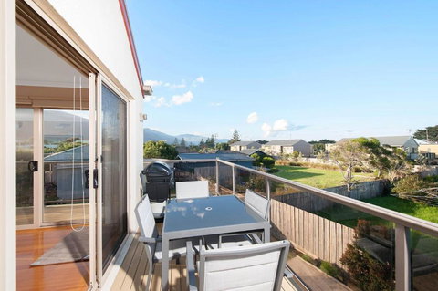 Rose - Great Ocean Road Tourism 3