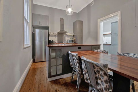 Rose Cottage - Stroll To CBD, Leafy Setting - Great Ocean Road Tourism 1