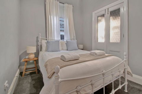 Rose Cottage - Stroll To CBD, Leafy Setting - Great Ocean Road Tourism 2