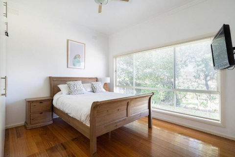 Rosebud Reset - A Beachside Group Getaway - Great Ocean Road Tourism 2