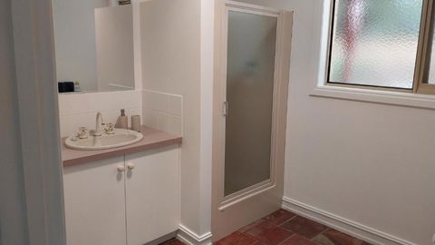 Roshnier Apartment - Great Ocean Road Tourism 1