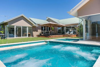 Royadie Resort - Pool Spa Tennis 500m To Beach with Great Ocean Road Tourism