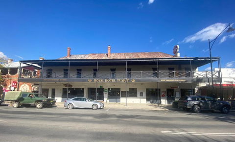 Royal Hotel - Great Ocean Road Tourism 1