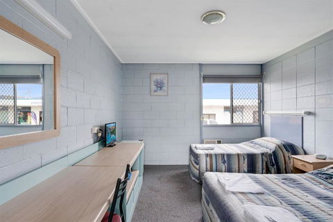 Royal Hotel - Great Ocean Road Tourism 2