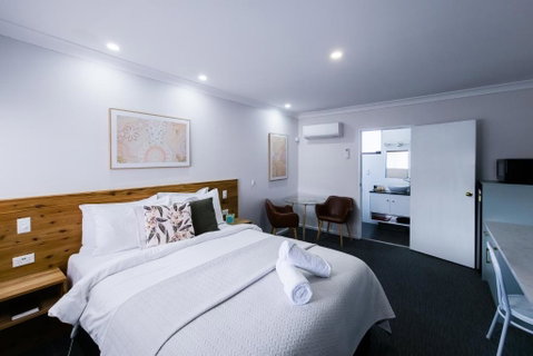 Roydons Motor Inn - Great Ocean Road Tourism 2